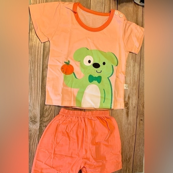 Casual T-shirt and stretch pants set for toddler boy or girl - Picture 3 of 3